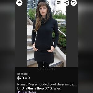 UnaPlumaShop Black Hooded Cowl Sweatshirt Dress